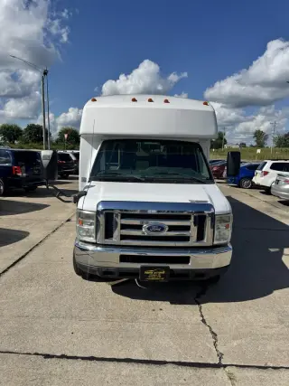 2009 Ford Econoline E-450