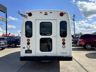 2009 Ford Econoline E-450