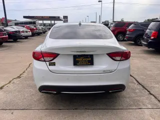 2015 Chrysler 200 C
