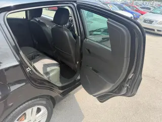 2014 Chevrolet Spark 5dr HB CVT LS
