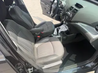 2014 Chevrolet Spark 5dr HB CVT LS