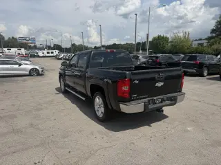2009 Chevrolet Silverado 1500 4WD Crew Cab 143.5" LT
