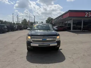 2009 Chevrolet Silverado 1500 4WD Crew Cab 143.5" LT