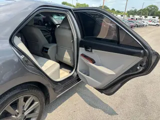 2012 Toyota Camry 4dr Sdn I4 Auto XLE (Natl)