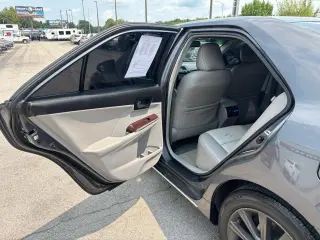 2012 Toyota Camry 4dr Sdn I4 Auto XLE (Natl)