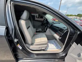 2012 Toyota Camry 4dr Sdn I4 Auto XLE (Natl)
