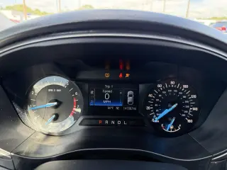 2017 Ford Fusion SE FWD