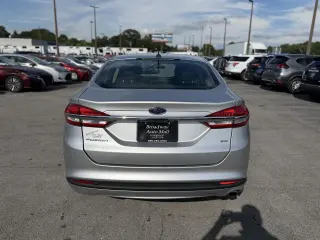 2017 Ford Fusion SE FWD
