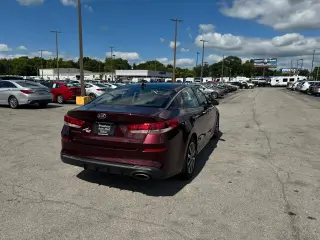 2019 Kia Optima LX Auto