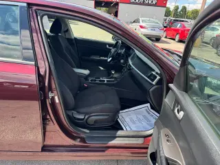 2019 Kia Optima LX Auto