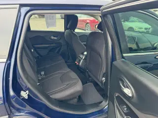 2015 Jeep Cherokee 4WD 4dr Latitude