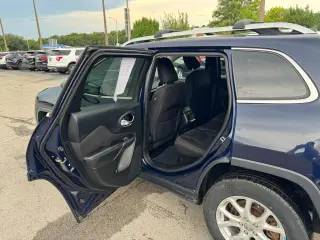 2015 Jeep Cherokee 4WD 4dr Latitude