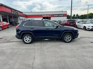 2015 Jeep Cherokee 4WD 4dr Latitude