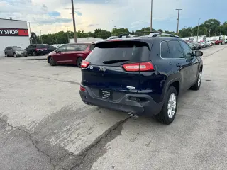 2015 Jeep Cherokee 4WD 4dr Latitude