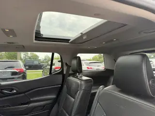 2017 GMC Acadia SLT
