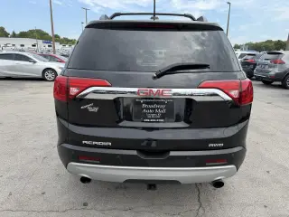 2017 GMC Acadia SLT
