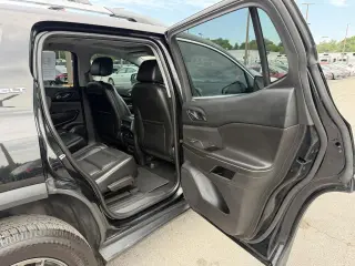 2017 GMC Acadia SLT