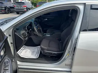 2020 Chevrolet Malibu 4dr Sdn LT