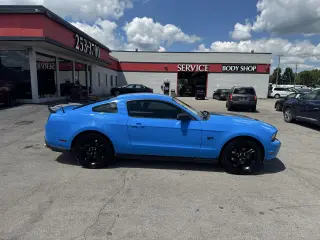 2010 Ford Mustang 2dr Cpe GT