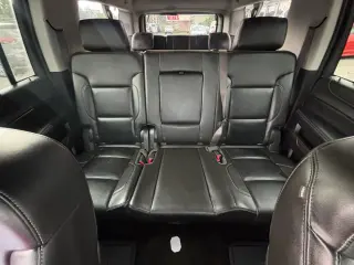 2015 Chevrolet Suburban 4WD 4dr LT