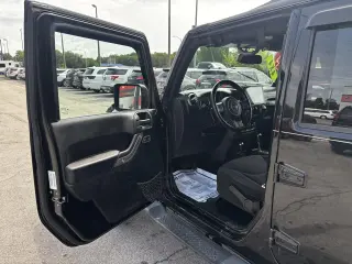 2014 Jeep Wrangler Unlimited 4WD 4dr Sport