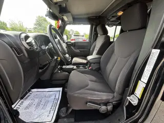 2014 Jeep Wrangler Unlimited 4WD 4dr Sport