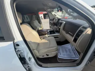 2014 RAM 1500 4WD Crew Cab 140.5" Laramie
