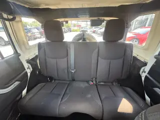2014 Jeep Wrangler Unlimited 4WD 4dr Rubicon