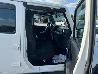 2014 Jeep Wrangler Unlimited 4WD 4dr Rubicon