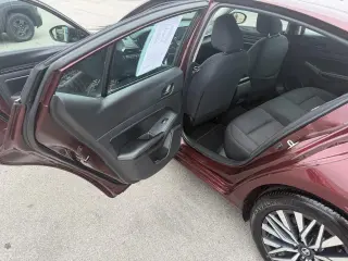 2024 Nissan Altima 2.5 SV Sedan