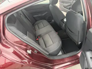 2024 Nissan Altima 2.5 SV Sedan