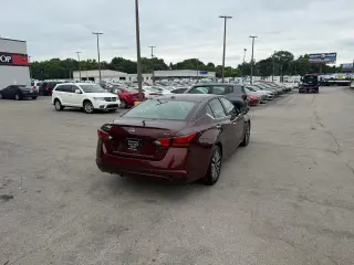 2024 Nissan Altima 2.5 SV Sedan