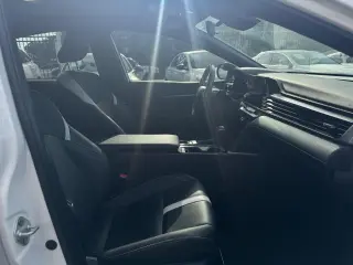 2025 Toyota Camry Hybrid XLE