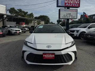 2025 Toyota Camry Hybrid XLE