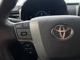 2025 Toyota Camry Hybrid XLE