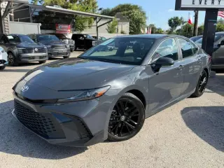 2025 Toyota Camry Hybrid SE