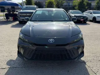 2025 Toyota Camry Hybrid SE