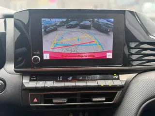 2025 Toyota Camry Hybrid SE