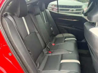 2025 Toyota Camry Hybrid SE