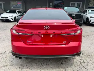 2025 Toyota Camry Hybrid SE