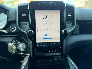 2022 RAM 1500 Laramie Crew Cab SWB 4WD