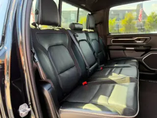 2022 RAM 1500 Laramie Crew Cab SWB 4WD