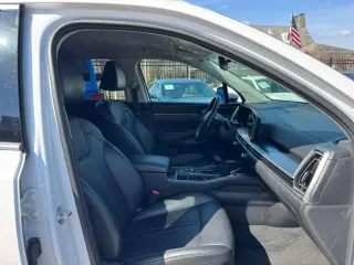 2024 Kia Sorento S 2WD