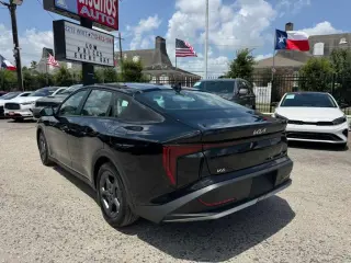 2025 Kia K4 LX