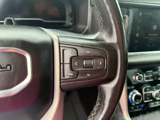 2023 GMC Yukon Denali 2WD