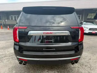 2023 GMC Yukon Denali 2WD
