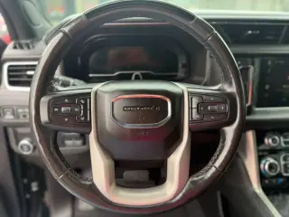 2023 GMC Yukon Denali 2WD