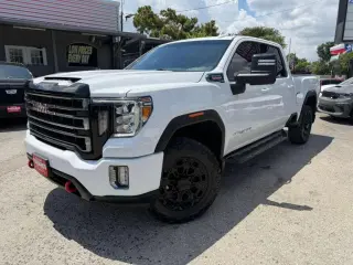2022 GMC Sierra 2500HD AT4 Crew Cab 4WD