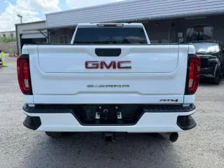 2022 GMC Sierra 2500HD AT4 Crew Cab 4WD