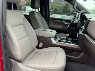 2022 GMC Sierra 1500 SLT Crew Cab 4WD
